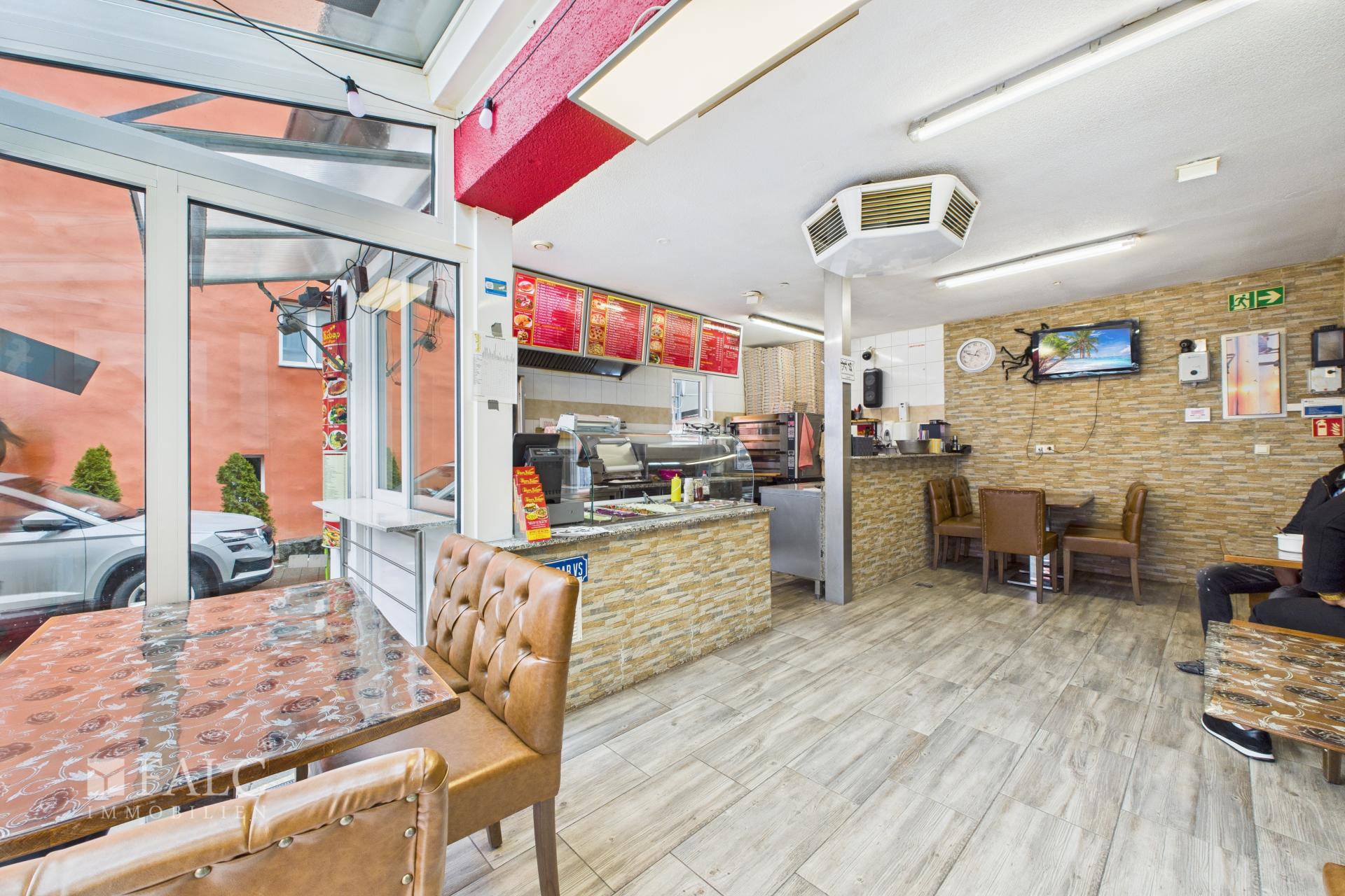 CAM04294G0-PR0028-STILL048