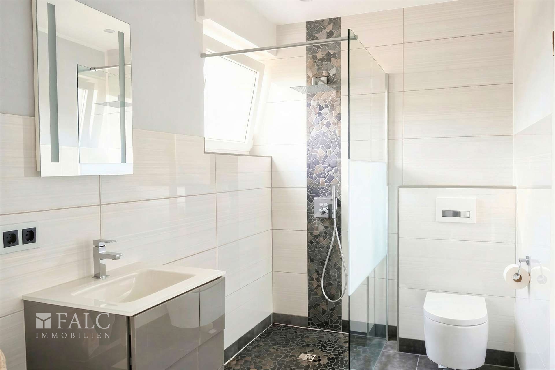 Badezimmer Ansicht 2 