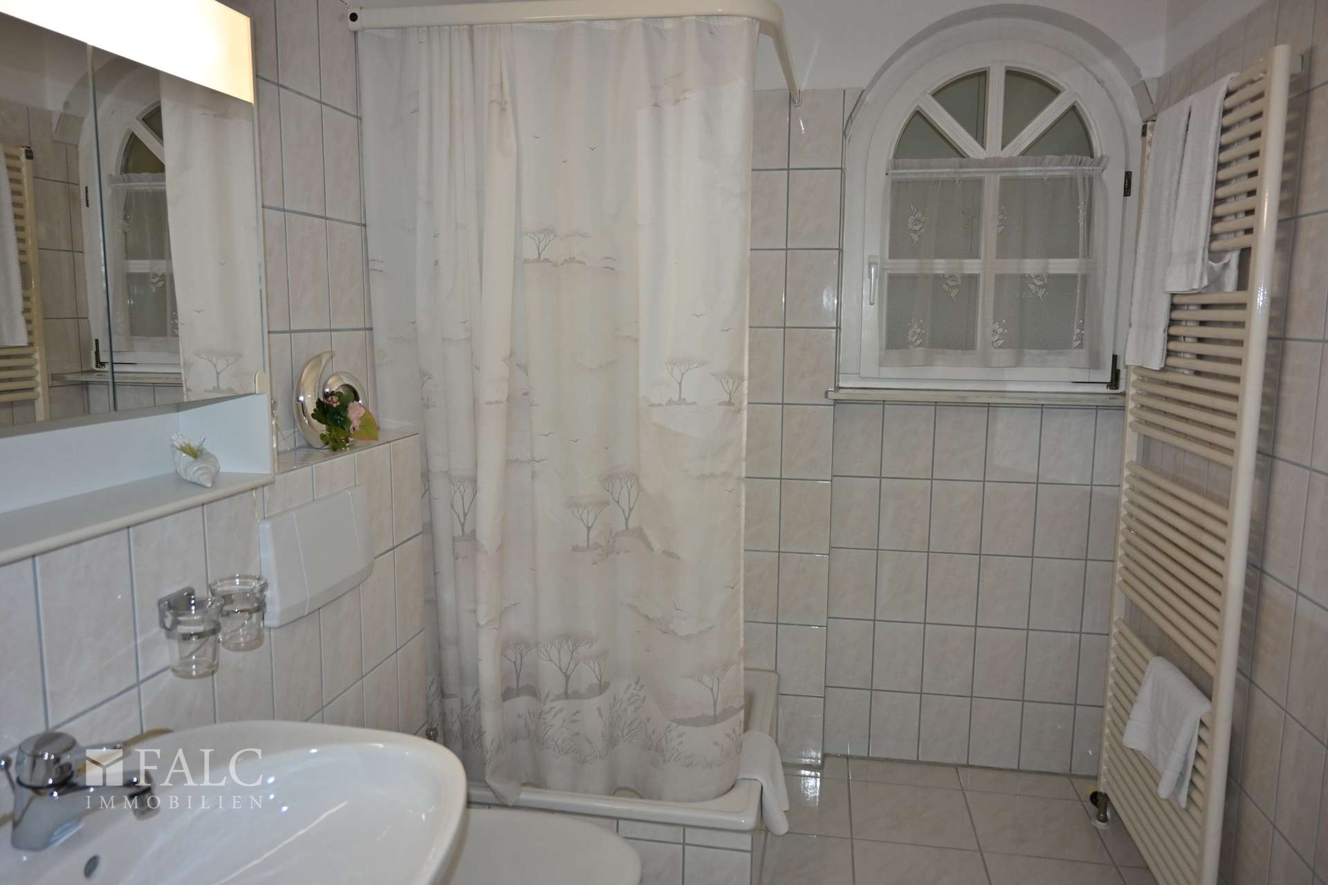 Zimmer-Badezimmer-