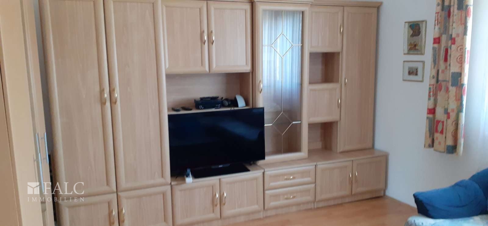 CM1407 auswandern-ungarn-Wohnzimmer