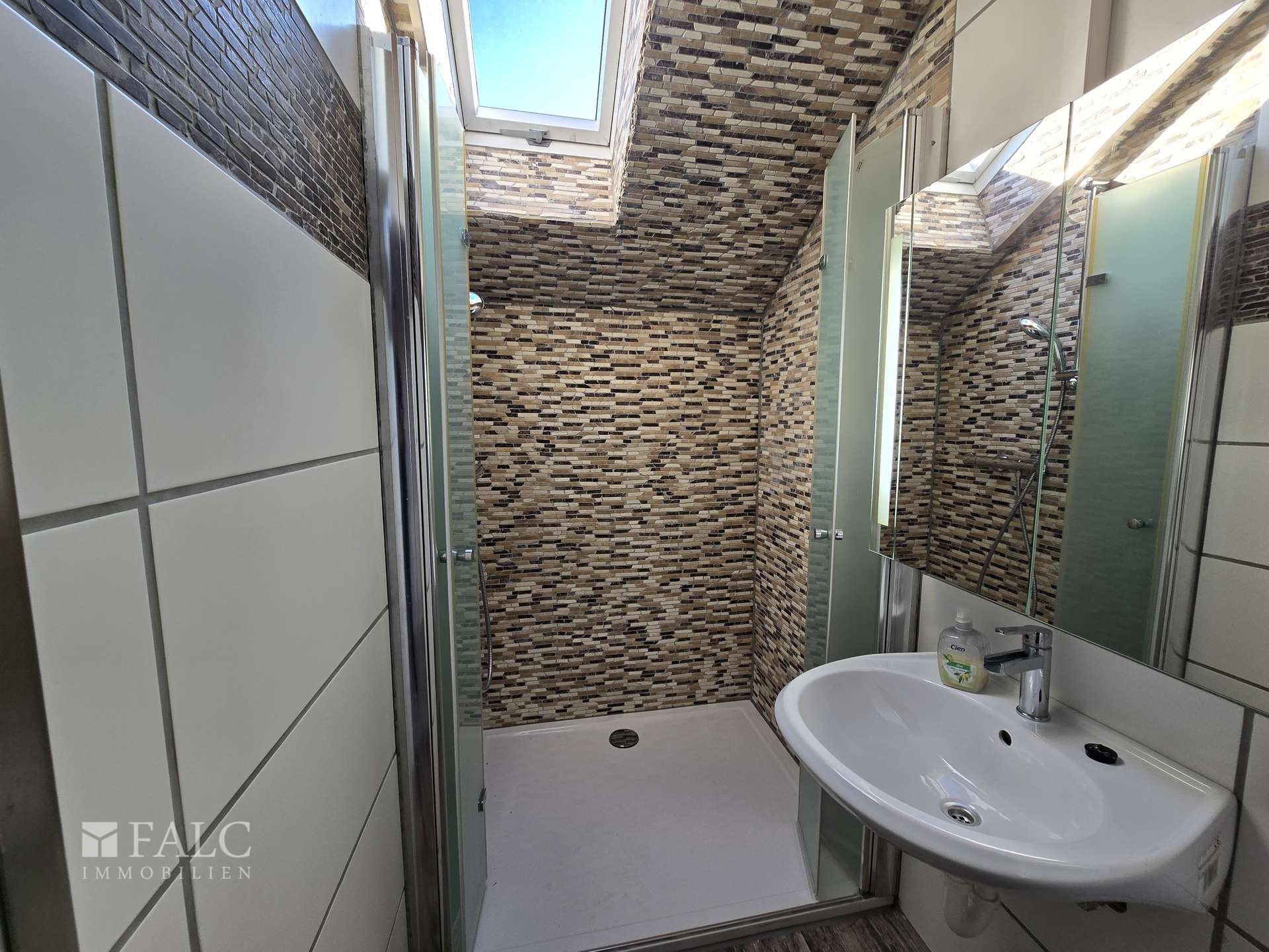 Badezimmer Dachgeschoss