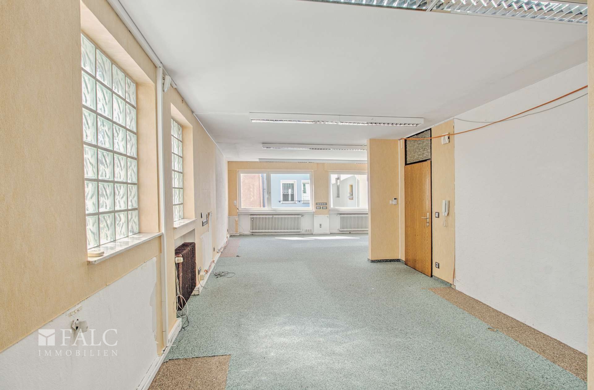 Wohn-/Esszimmer 1.OG