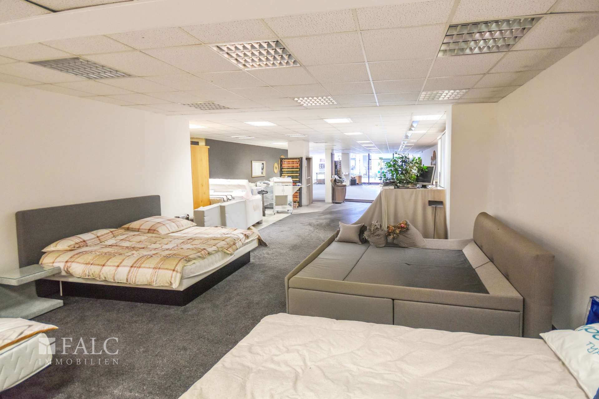 Verkaufsfläche hinten