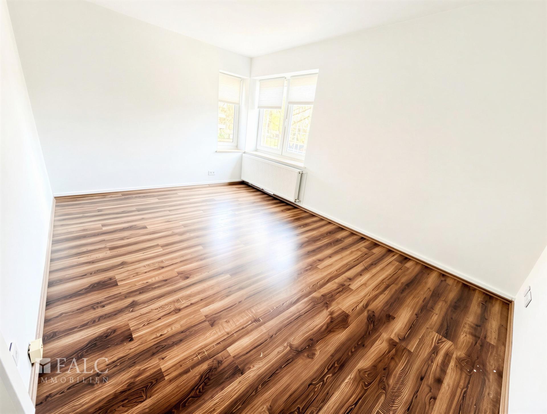 Ankleidezimmer/Wohnzimmer