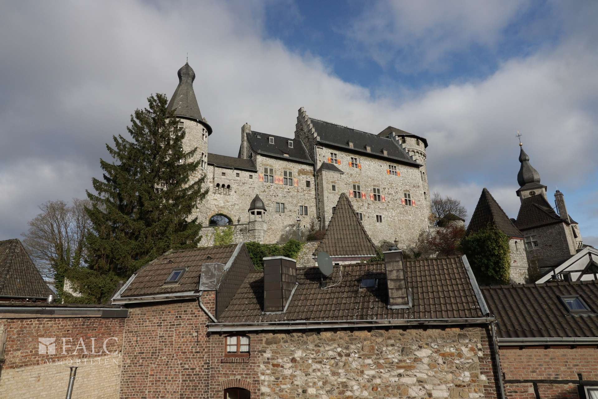 Ausblick auf die Burg Stolberg