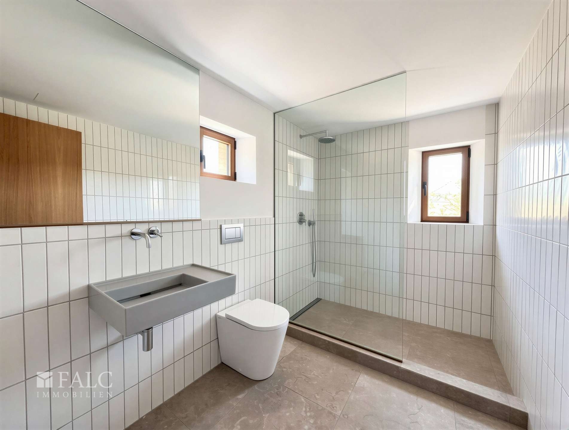 Gäste-Badezimmer en suite IV EG 