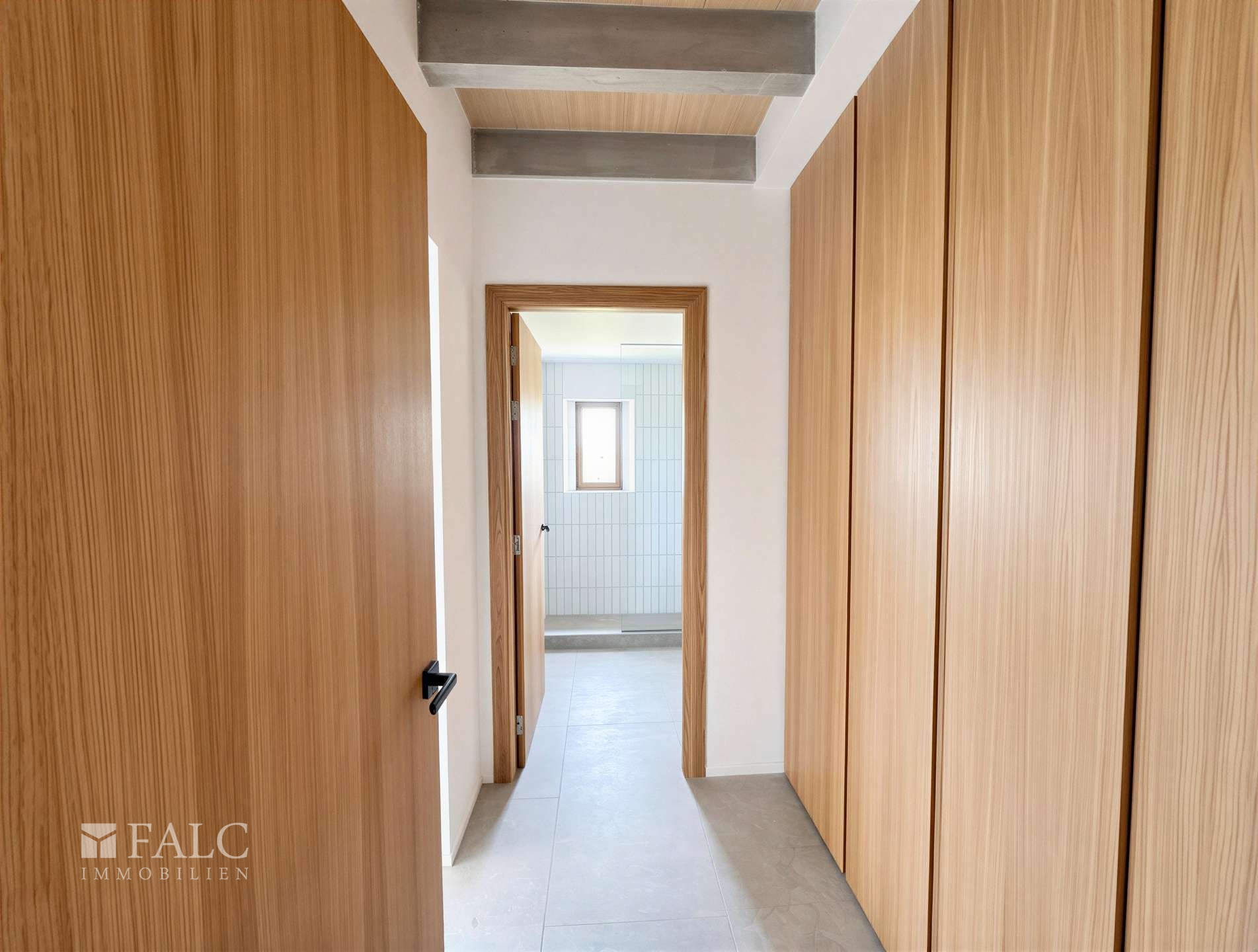 Flur zum Gästezimmer II EG 