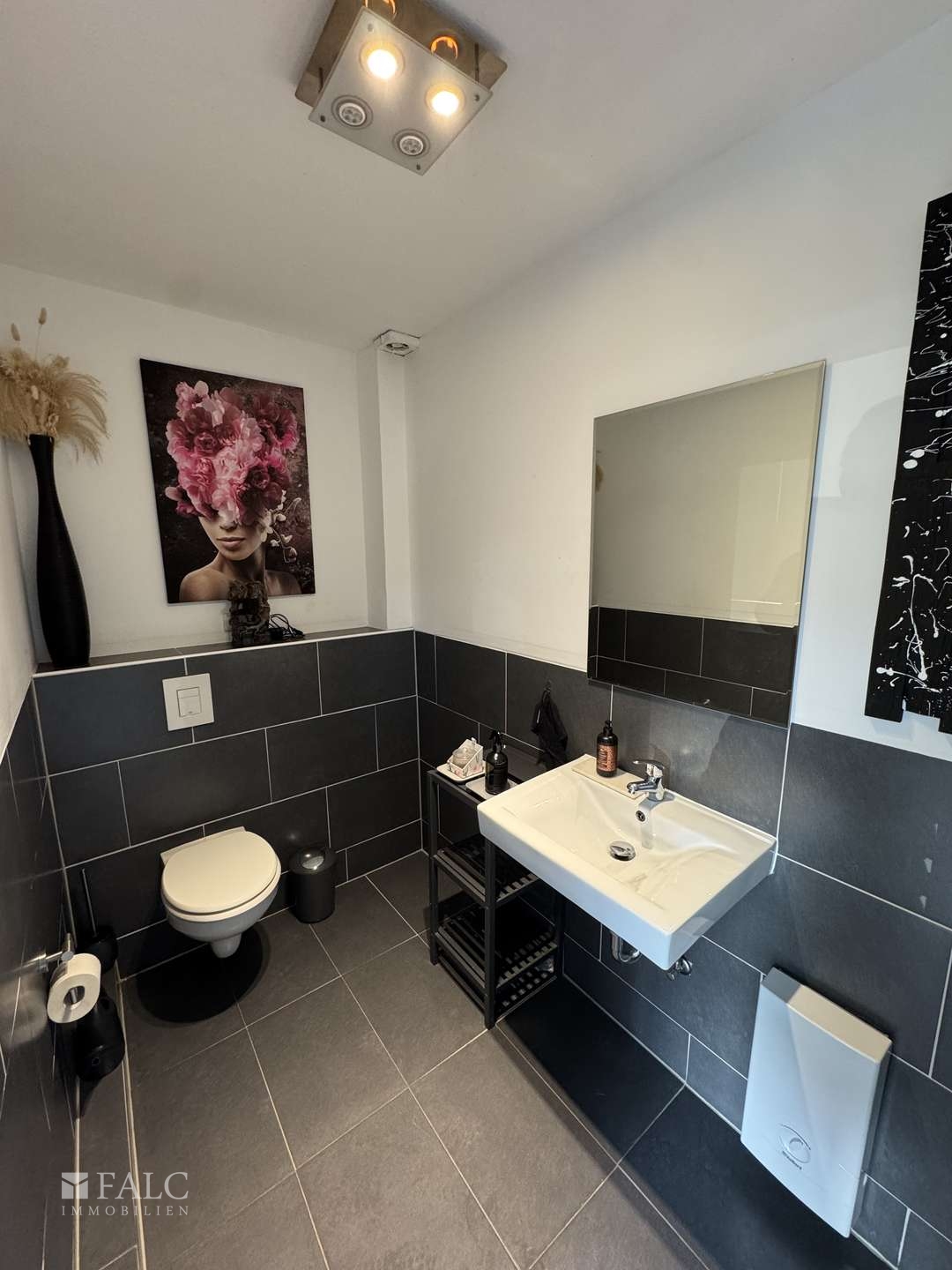 EG Gewerbe Badezimmer