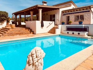 Charmante Finca in Hafennähe