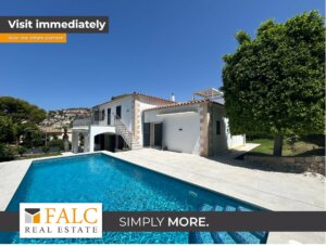 Mediterrane Villa in Lauflage zum Hafen