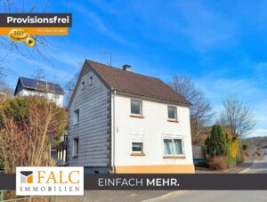 Zwei- bis Dreifamilienhaus + Bauoption!  Wohnen, Arbeiten, Rendite in Wiehl im Bieterverfahren