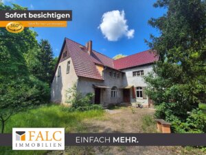 **Imposante Villa mit eigenem Park**- Falc Immobilien