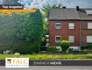Doppelhaushälfte mit Einliegerwohnung, Endarbeiten und einem weitläufigen Grundstück