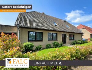 ***Großzügiges Einfamilienhaus mit Einliegerwohnungen, Scheune und großem Garten***