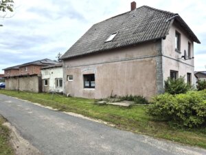 Renovierungsbedürftiges Haus in Nordseenähe