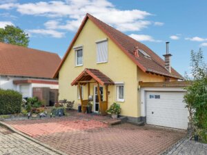 ***Edesheim - Idyllisches Wohnen im Einfamilienhaus mit Garage und Garten***
