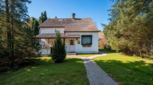 PROVISIONFREI - Tolles Eckgrundstück mit renovierungsbedürftigem Einfamilienhaus in Ruhiglage