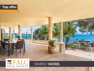 Erdgeschoss-Apartment in 1. Meereslinie in Puerto de Alcudia