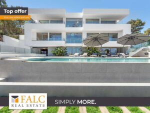 Atemberaubende Neubau-Villa mit Meerblick und Fahrstuhl in Palmanova