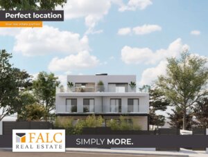 Neubau-Doppelhaushälfte mit Pool und Meerblick