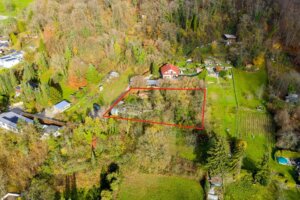 Großzügiges Freizeitareal mit Weitblick-Potenzielles Bauerwartungsland voll erschlossen