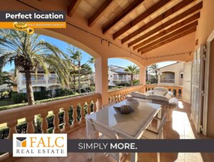 Mediterrane Eleganz in Can Picafort - Exklusive Doppelhaushälfte mit Meerblick