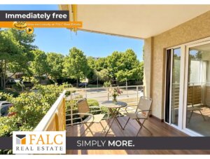 Strandnahes Wohnen mit Terrasse und Parkplatz