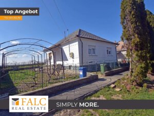 Teilrenoviertes Einfamilienhaus in ruhiger Lage